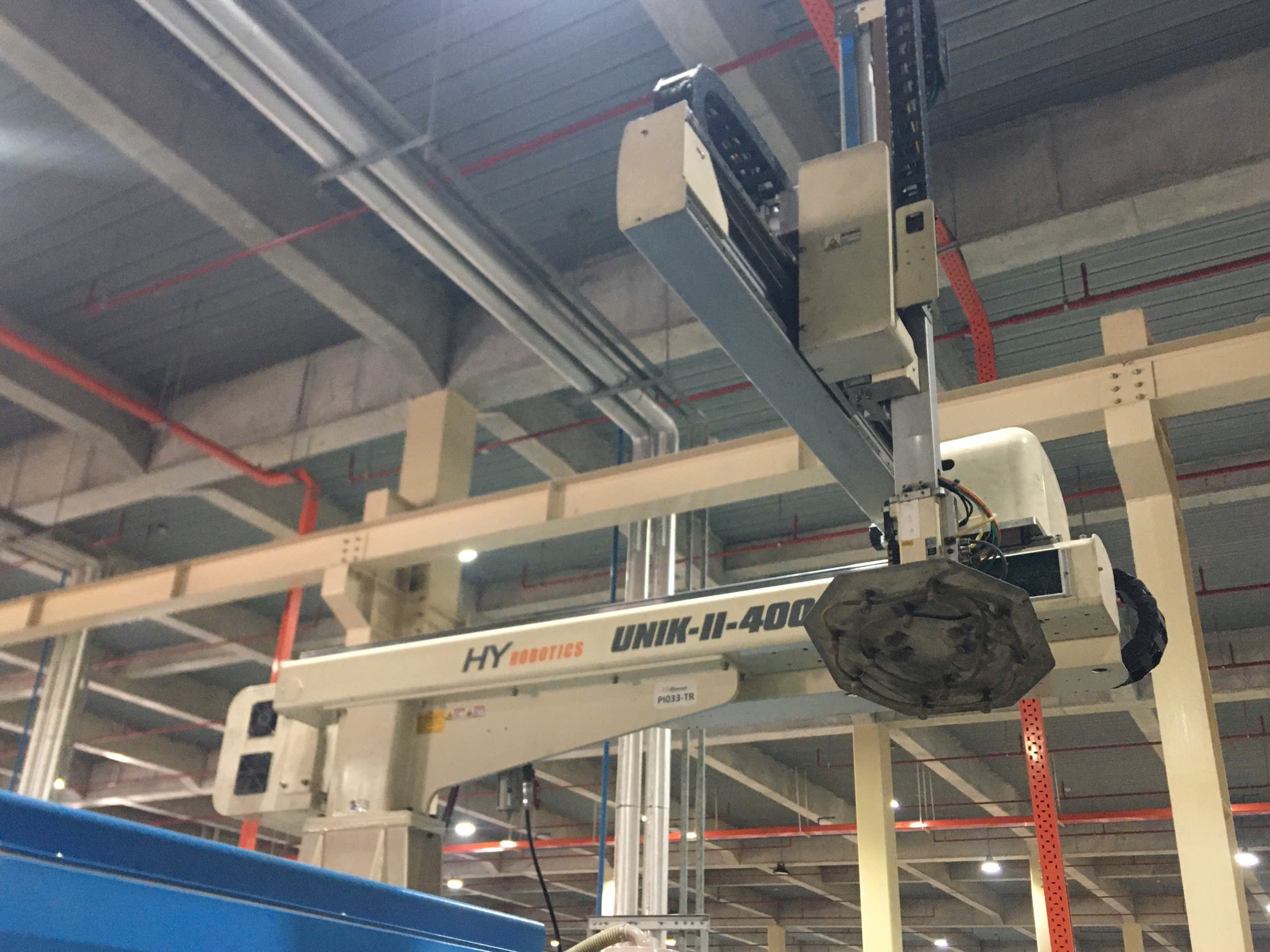 PI MACHINE_TAKE-OUT ROBOT (UNIK-II-400S)