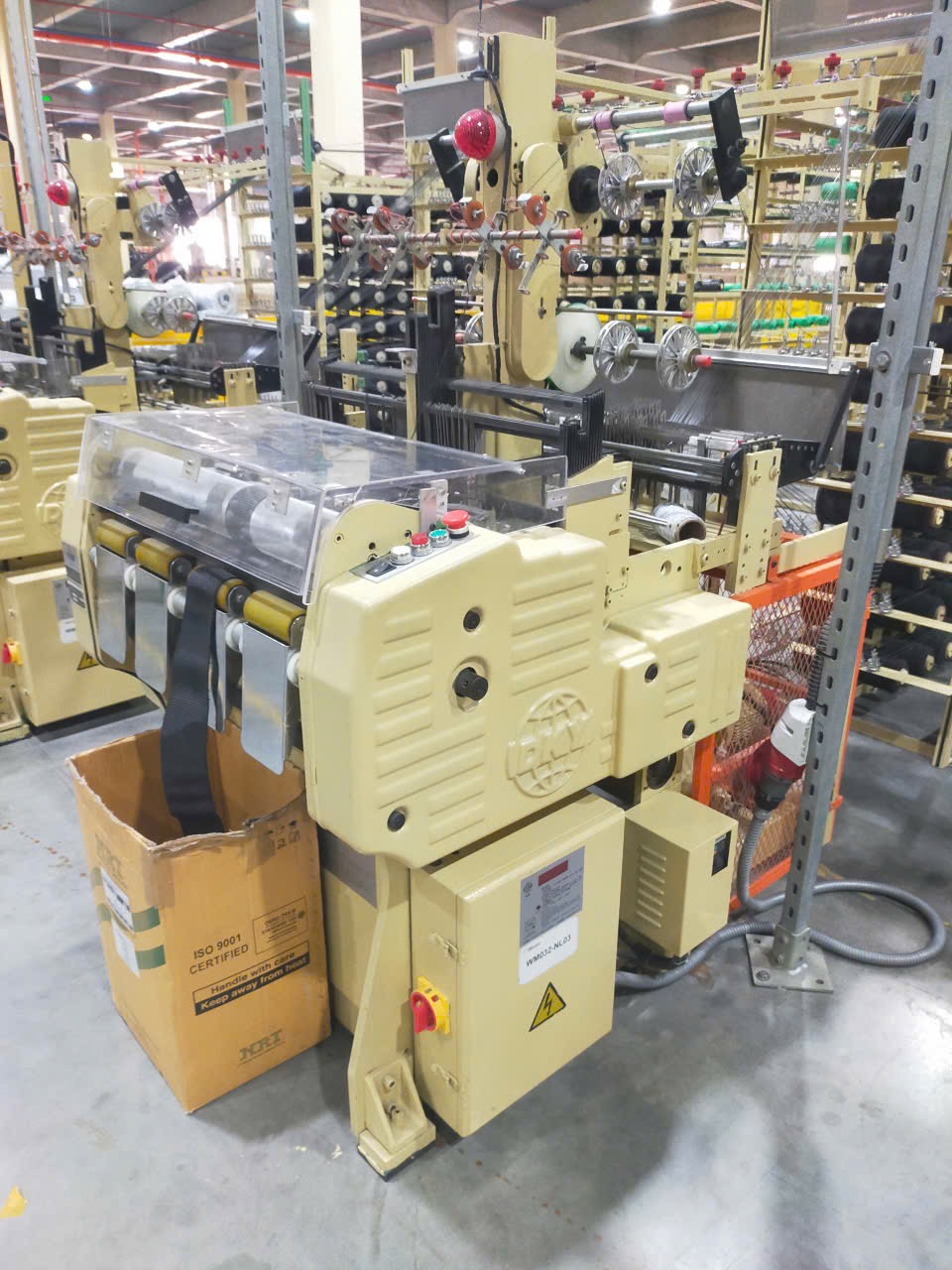 AUTOMATIC NEEDLE LOOM MACHINE